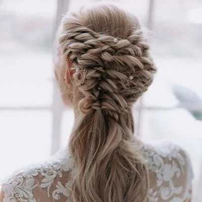 Bruidsmake-up en kapsel door een visagist – de perfecte look voor een huwelijk