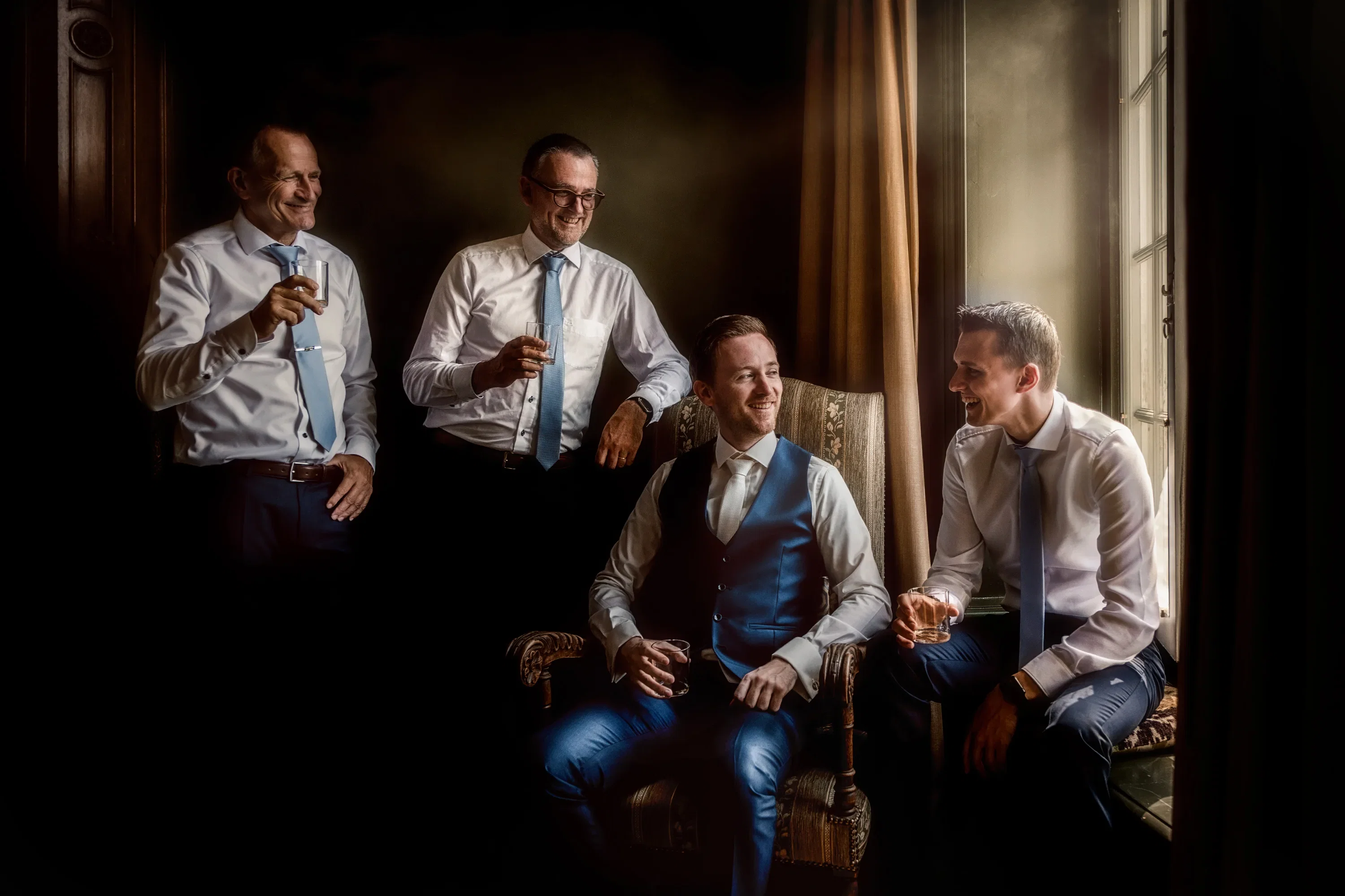 Bruidegom in trouwpak – Vind jouw perfecte trouwpak bij gespecialiseerde bruidegomswinkels