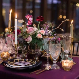 Moody thema dinertafel, bruiloft.
