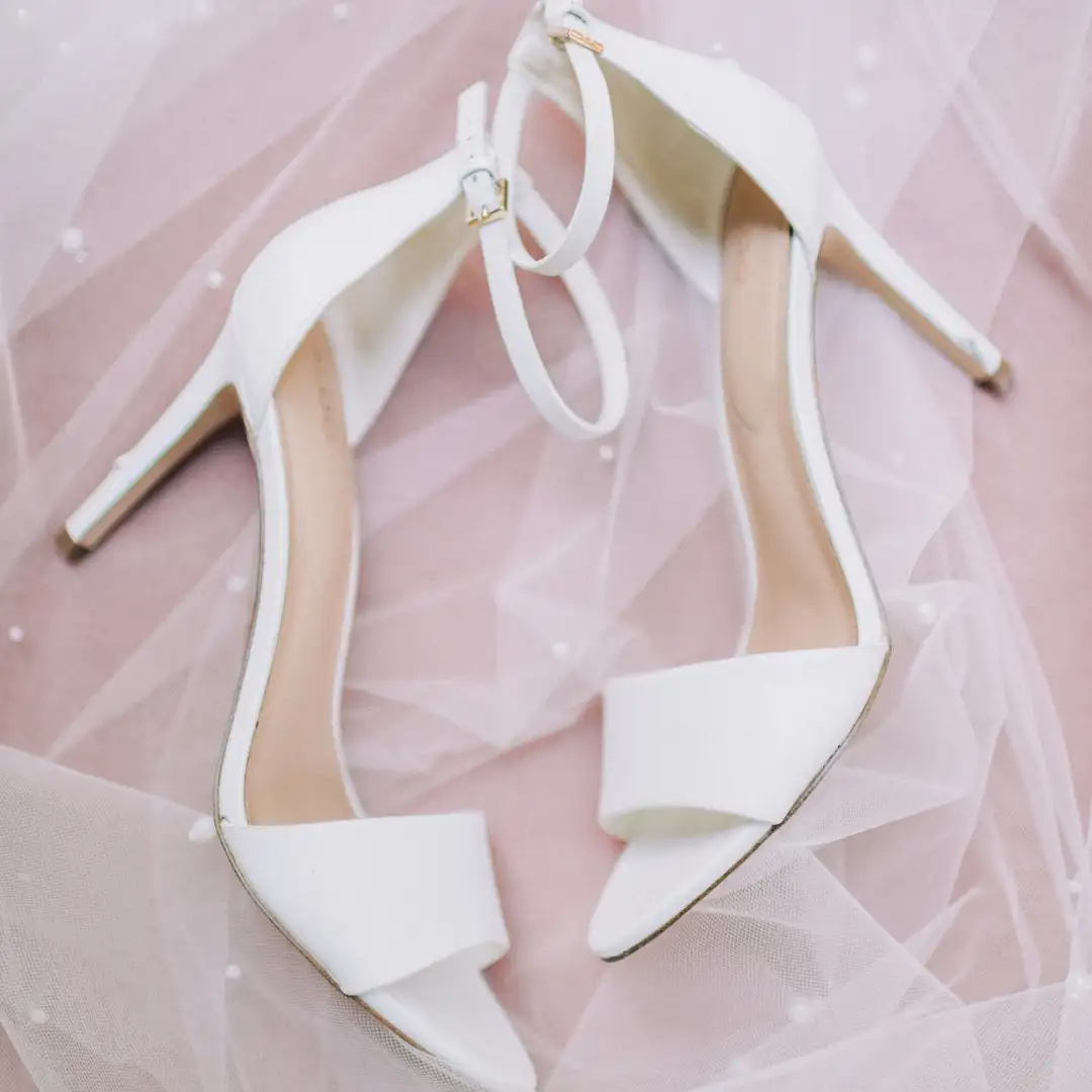 Bruidsaccessoires – Van bruidslingerie tot bruidschoenen, vind alles bij bruidswinkels voor je trouwdag