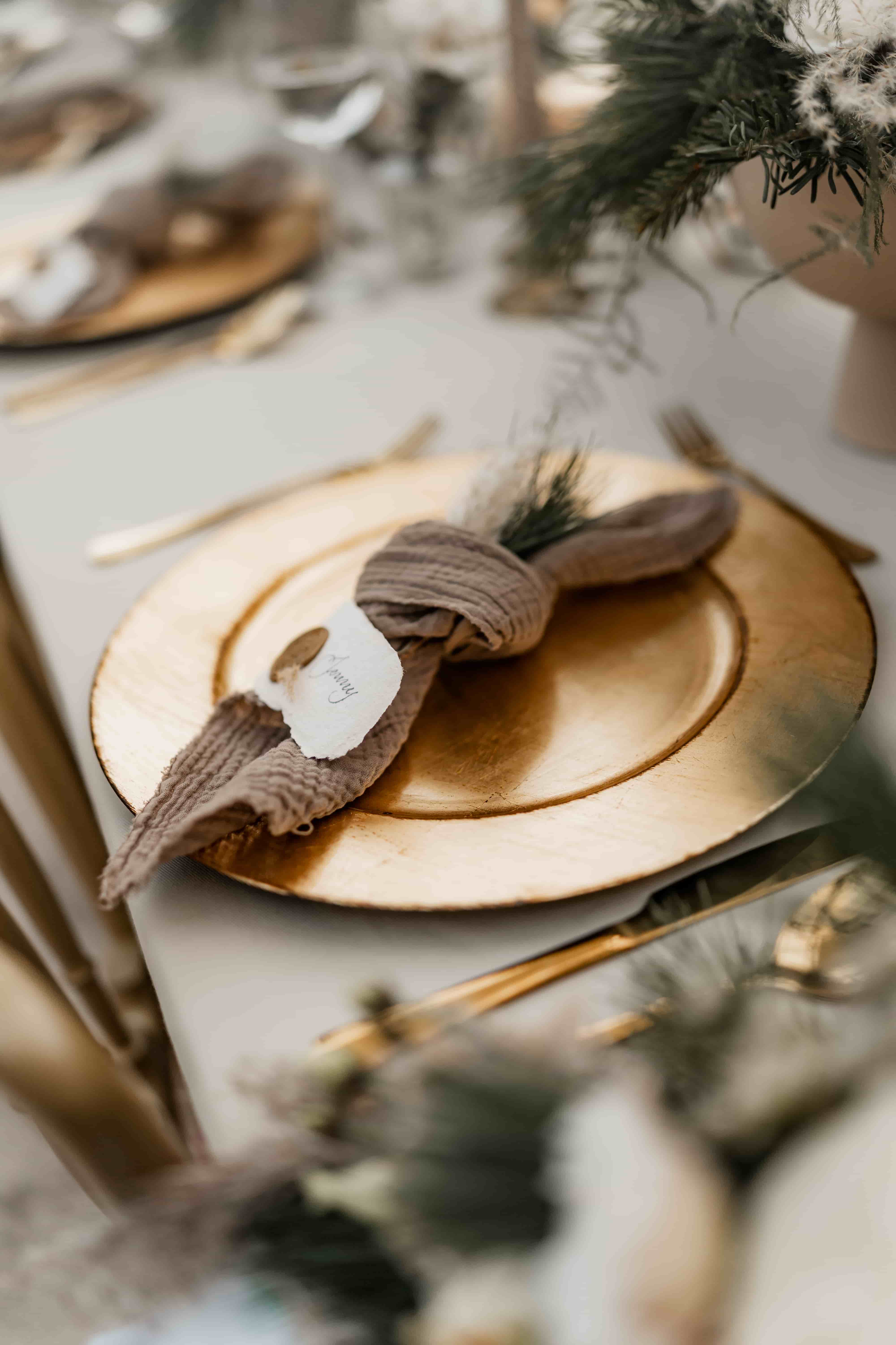 Tafeldecoratie op een bruiloft