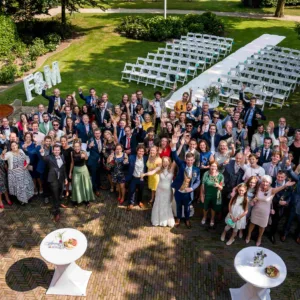 Bruidsgasten op een bruiloft