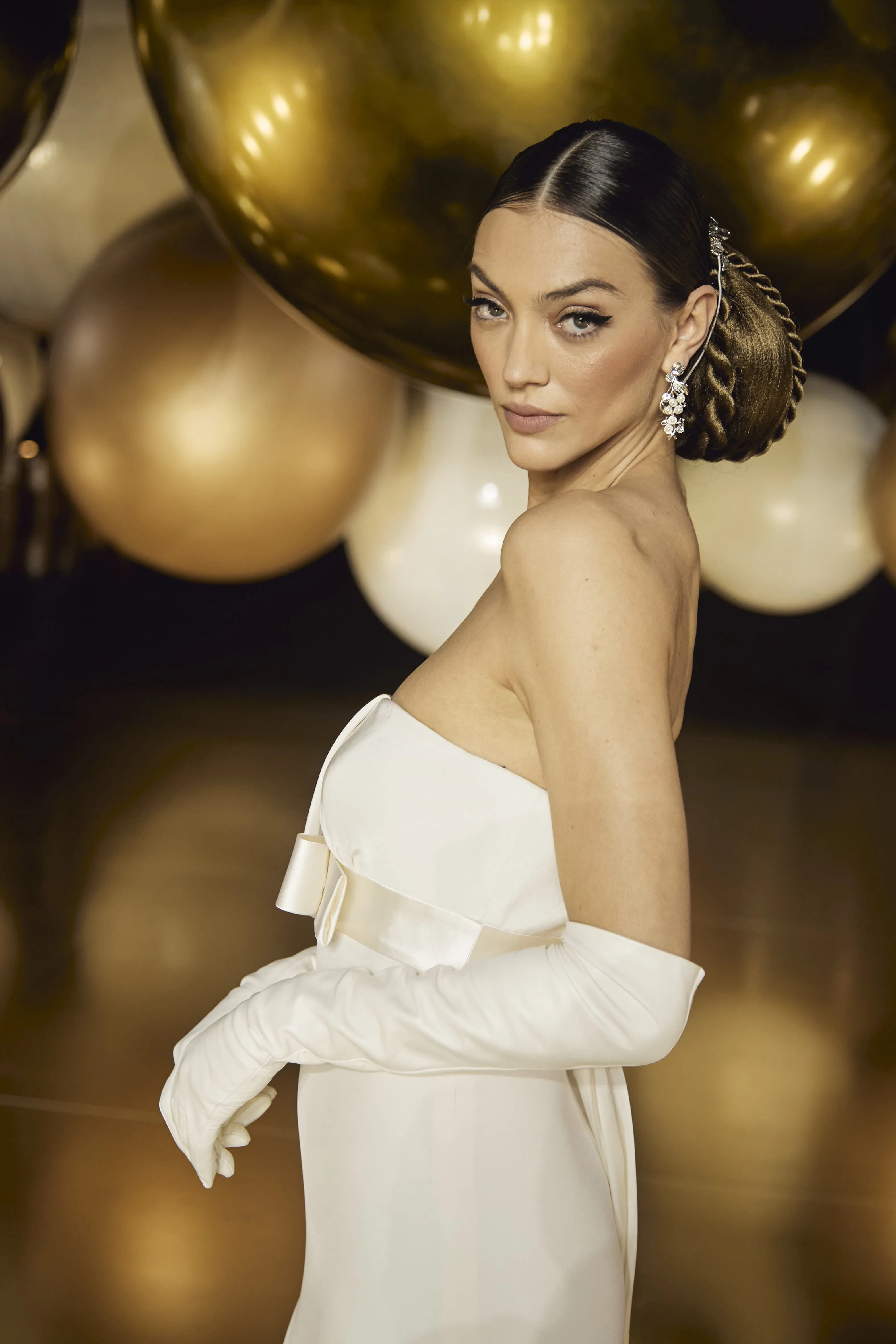 Een bruid in haar bruidsjurk