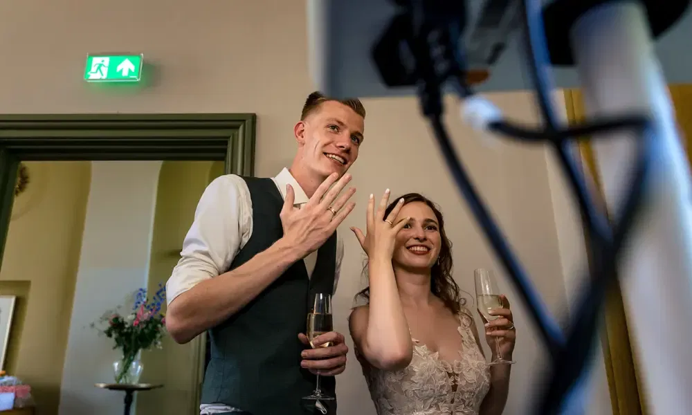 Liefde in Rotterdam: De bruiloft van Naomi en Tim Liefde in Rotterdam: De bruiloft van Naomi en Tim