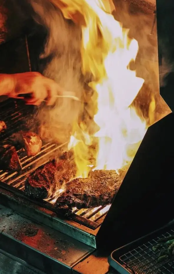 Steak op de barbeque.