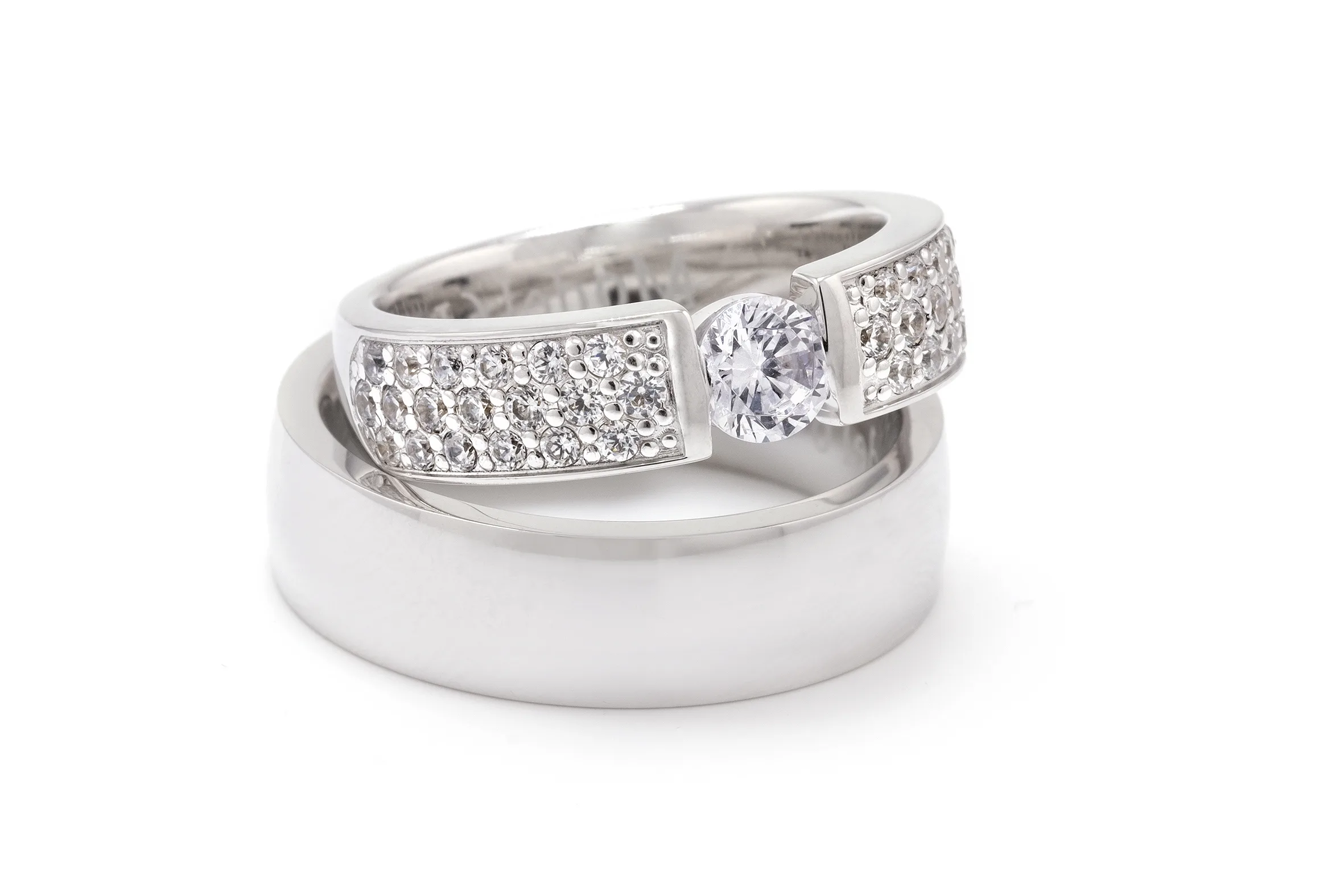 Zilvere trouwring met diamentjes