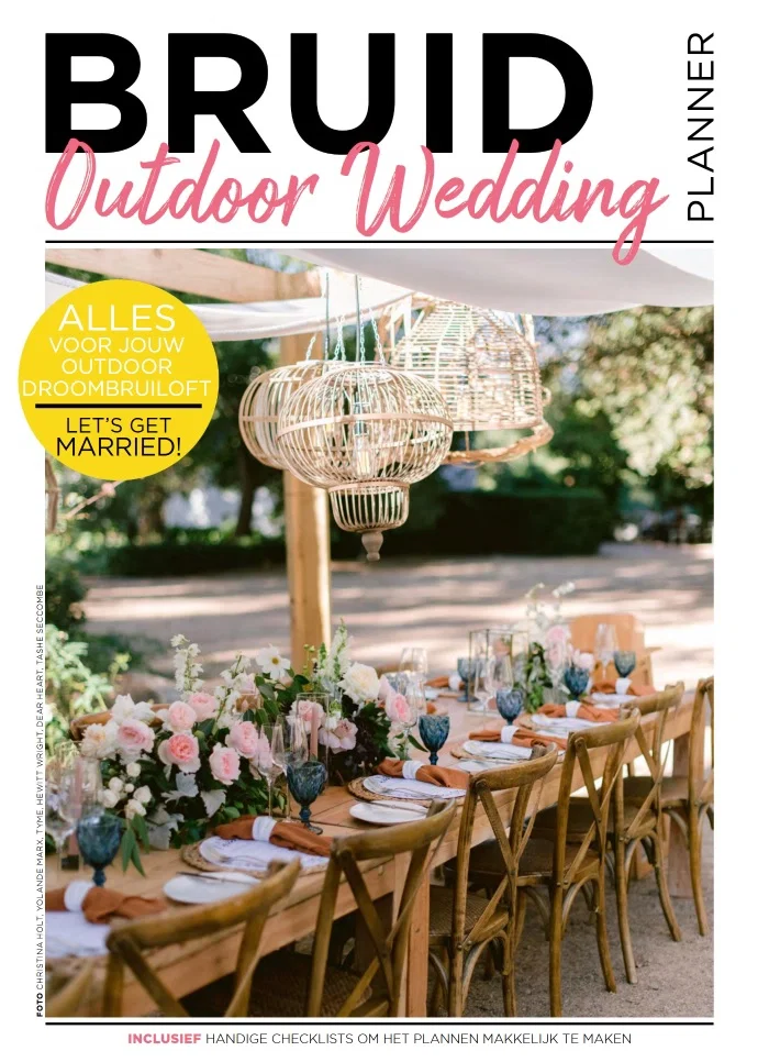 Outdoor wedding planner met sfeervolle tafelsetting voor een buiten bruiloft en inspiratie voor een romantische trouwdag in de natuur.